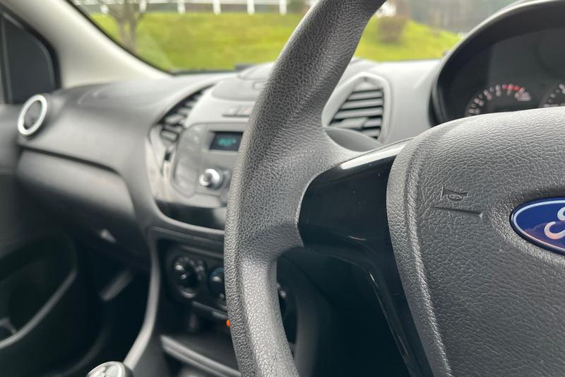 Used Ford Ka+ 2017 for sale - 77326911: Photo 32
