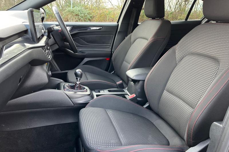 Used Ford Focus 2023 for sale - 76862508: Photo 19