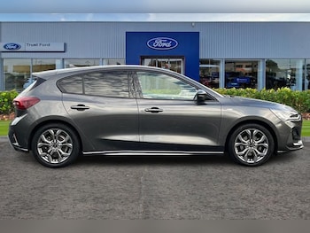 Used Ford Focus 2023 for sale - 76862508: Photo