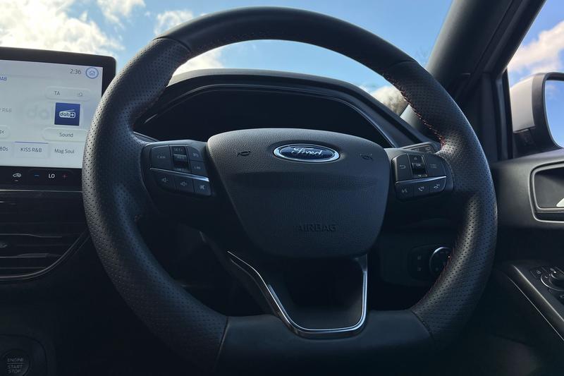 Used Ford Focus 2023 for sale - 76895368: Photo 12