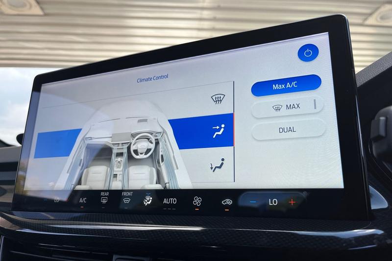 Used Ford Focus 2023 for sale - 76895368: Photo 27