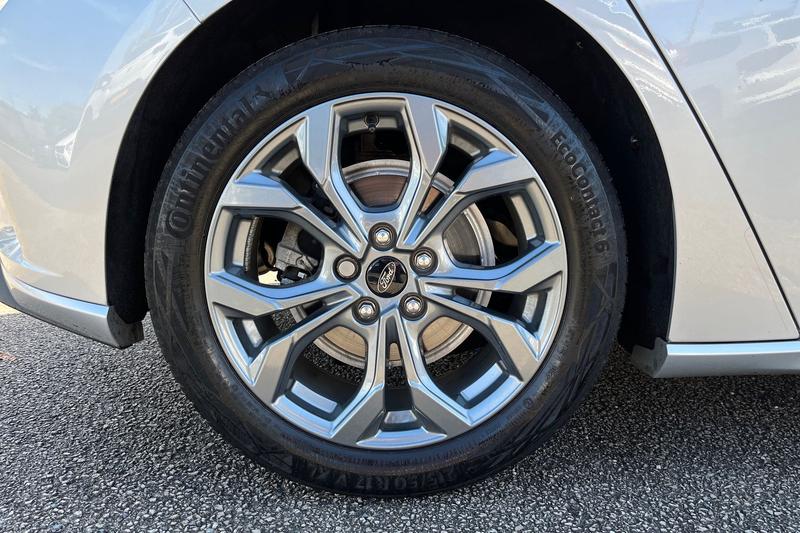 Used Ford Focus 2023 for sale - 76895368: Photo 8