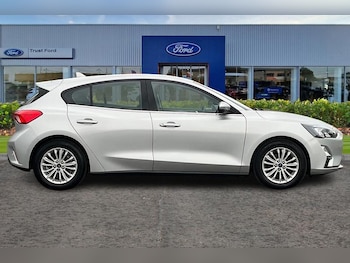 Used Ford Focus 2021 for sale - 78109375: Photo