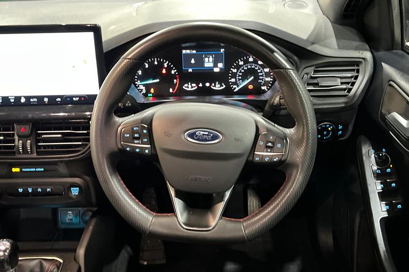 Used Ford Focus 2023 for sale - 76933551: Photo 10