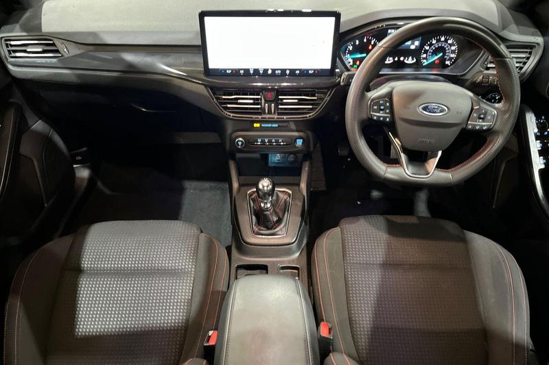 Used Ford Focus 2023 for sale - 76933551: Photo 8