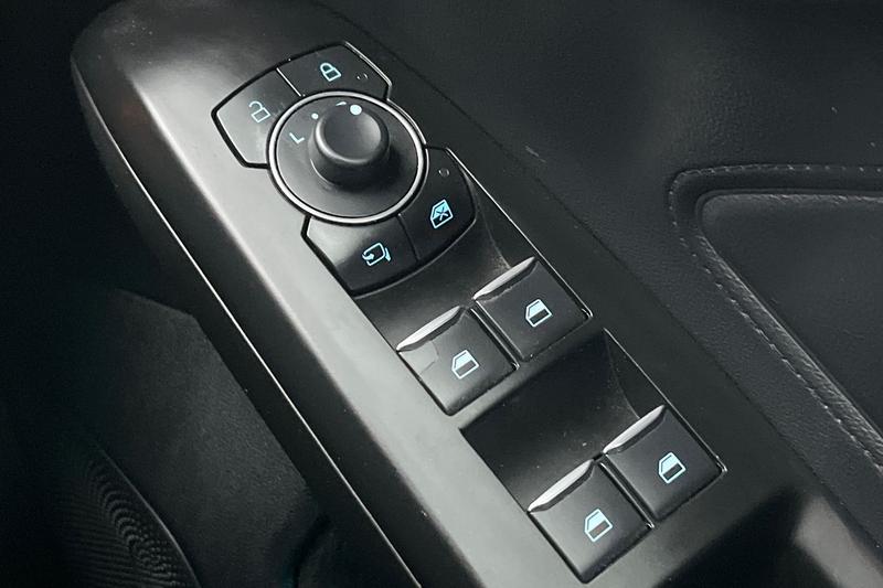 Used Ford Focus 2023 for sale - 76545405: Photo 16