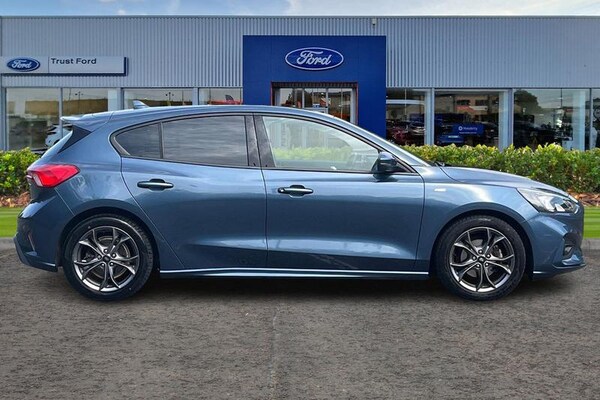 Used Ford Focus 2021 for sale - 75561440: Photo 3