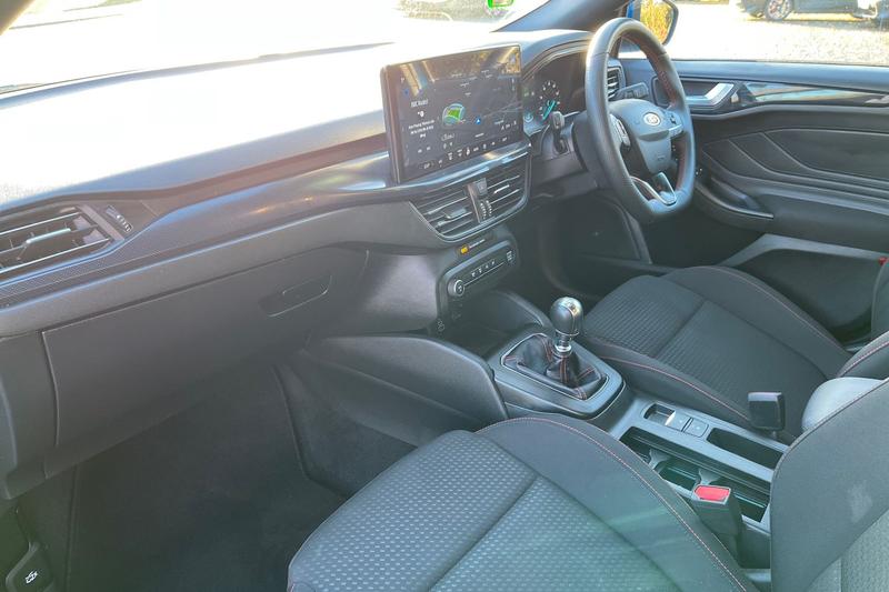 Used Ford Focus 2023 for sale - 76782189: Photo 18