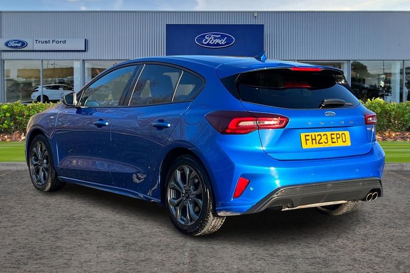 Used Ford Focus 2023 for sale - 76782189: Photo 2