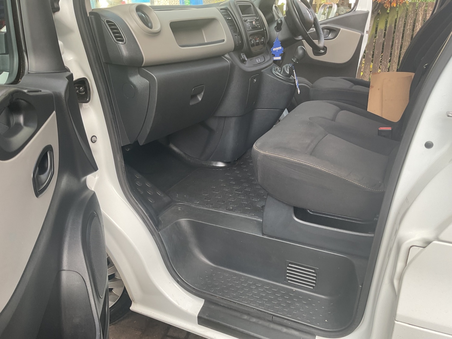 Used Renault Trafic 2017 for sale - 76507382: Photo 12