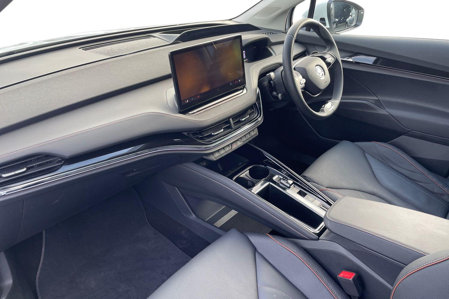 Used Skoda Enyaq 2025 for sale - 77225084: Photo 2