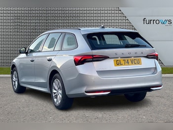 Used Skoda Octavia 2024 for sale - 76556789: Photo