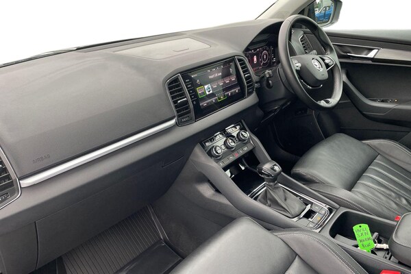 Used Skoda Karoq 2021 for sale - 76255053: Photo 2