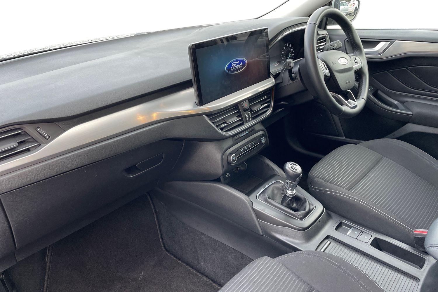 Used Ford Focus 2023 for sale - 76452181: Photo 2