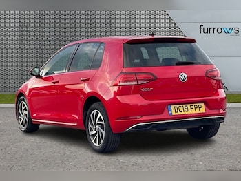 Used Volkswagen Golf 2019 for sale - 76302472: Photo