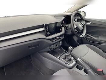 Used Skoda Fabia 2023 for sale - 76007881: Photo 2