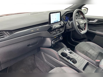Used Ford Kuga 2022 for sale - 75997047: Photo 2