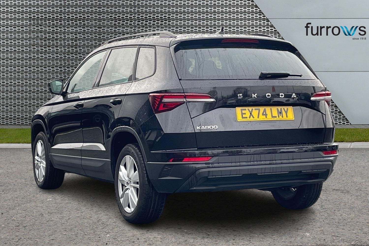 Used Skoda Karoq 2024 for sale - 76796544: Photo 3