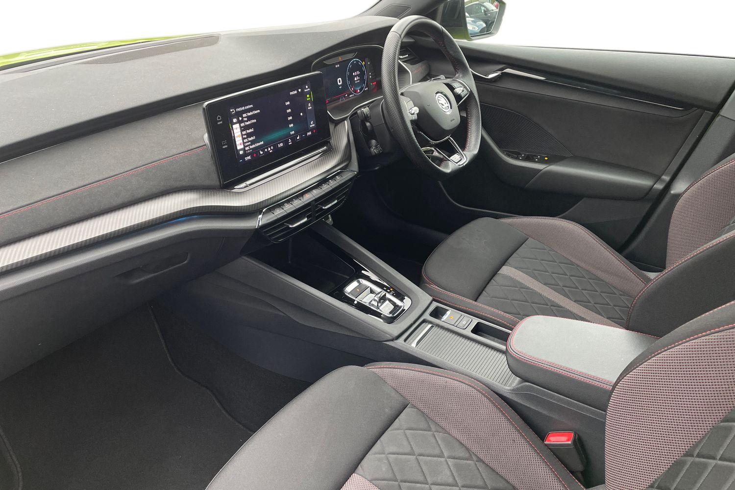 Used Skoda Octavia 2023 for sale - 76146149: Photo 2