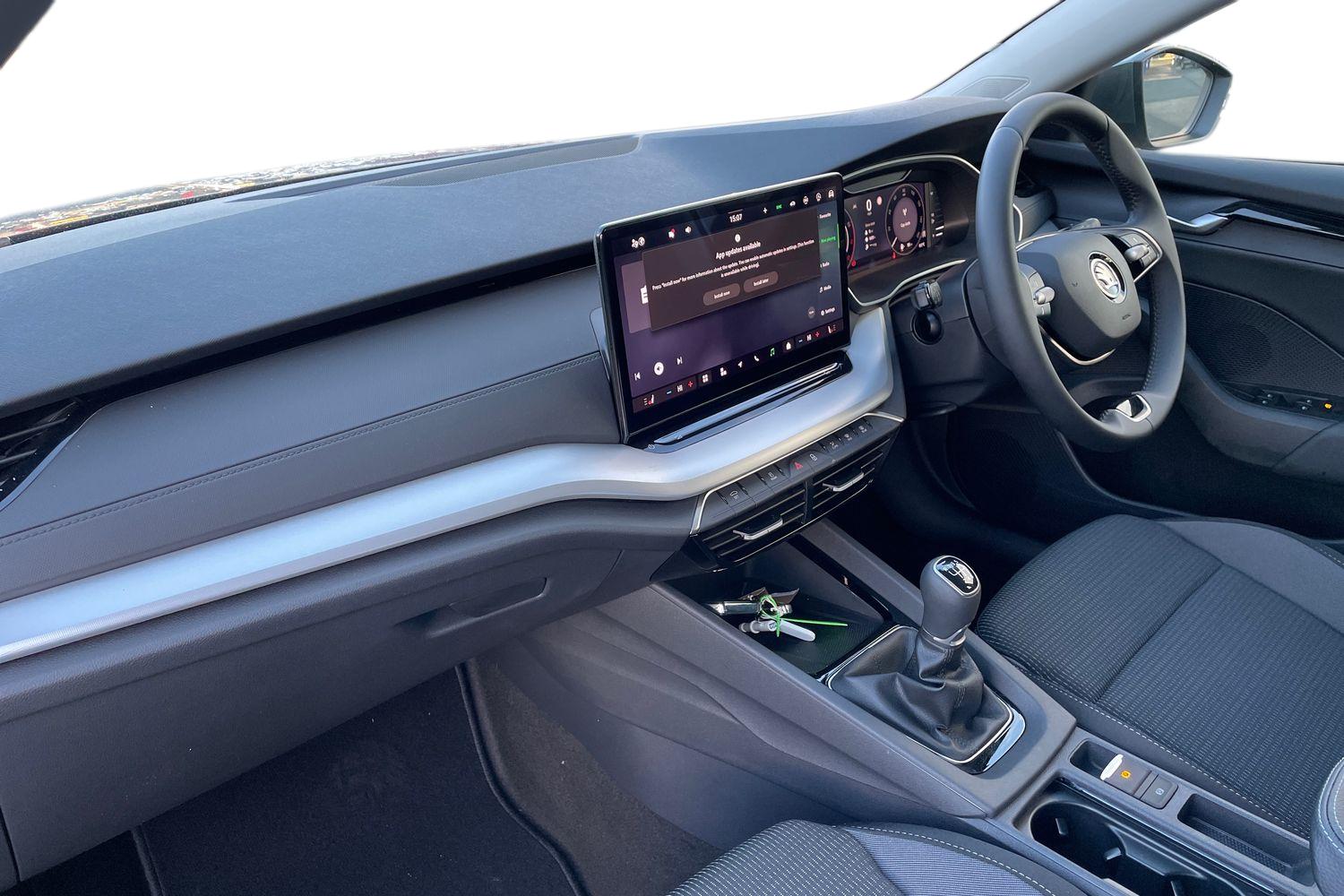 Used Skoda Octavia 2024 for sale - 76556812: Photo 2