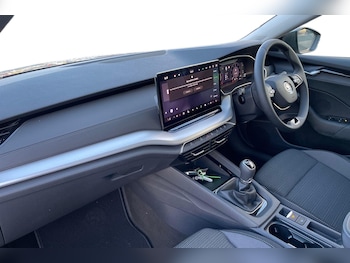 Used Skoda Octavia 2024 for sale - 76556812: Photo