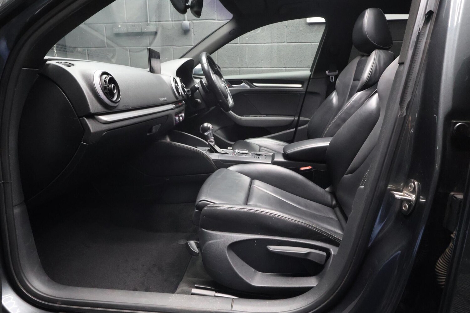 Used Audi S3 2014 for sale - 76179489: Photo 83