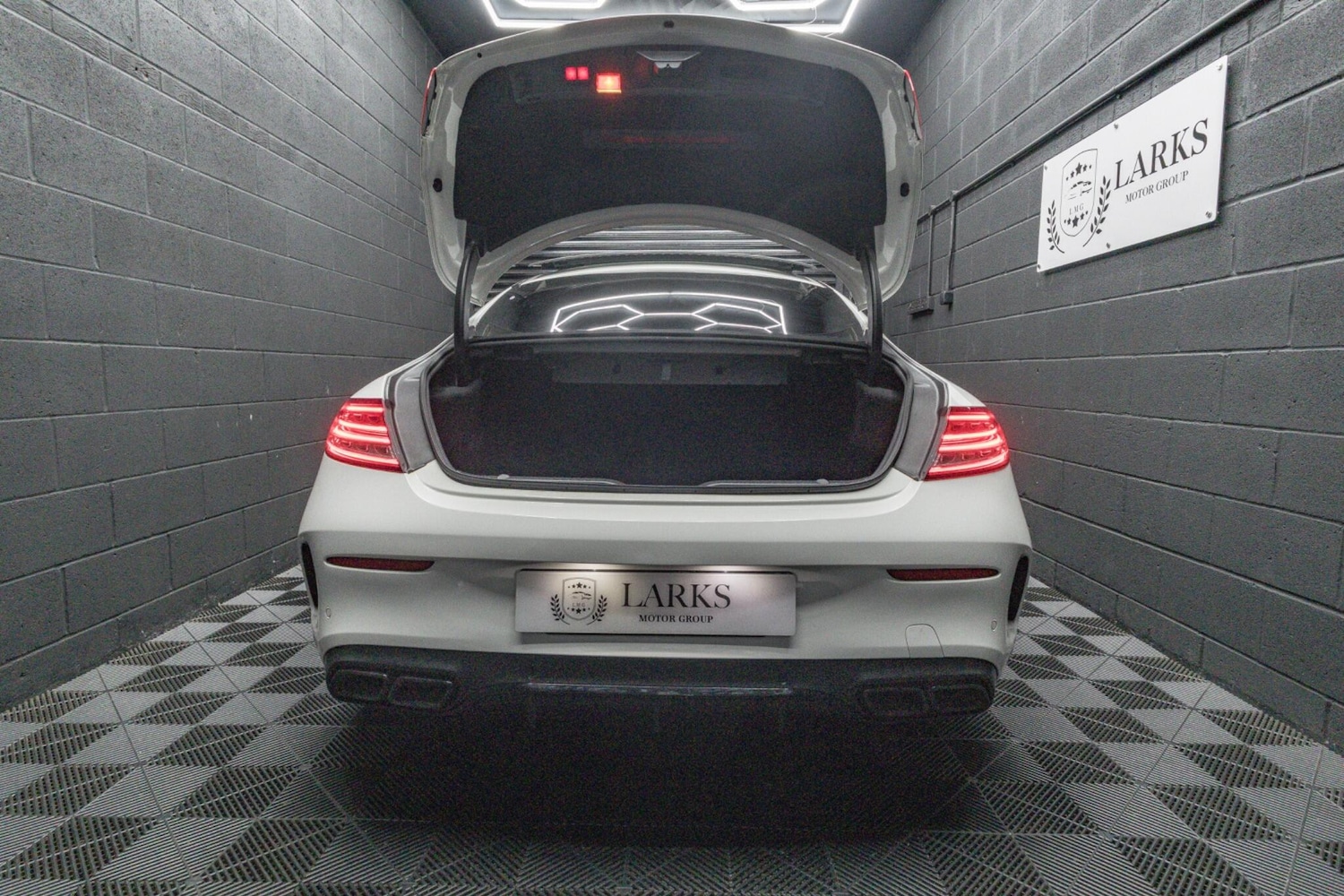 Used Mercedes-Benz C Class 2018 for sale - 76666721: Photo 40