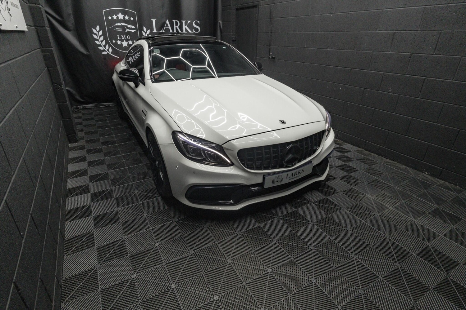 Used Mercedes-Benz C Class 2018 for sale - 77977732: Photo 21