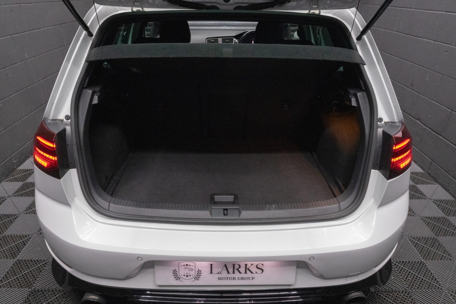 Used Volkswagen Golf 2018 for sale - 76433114: Photo 45