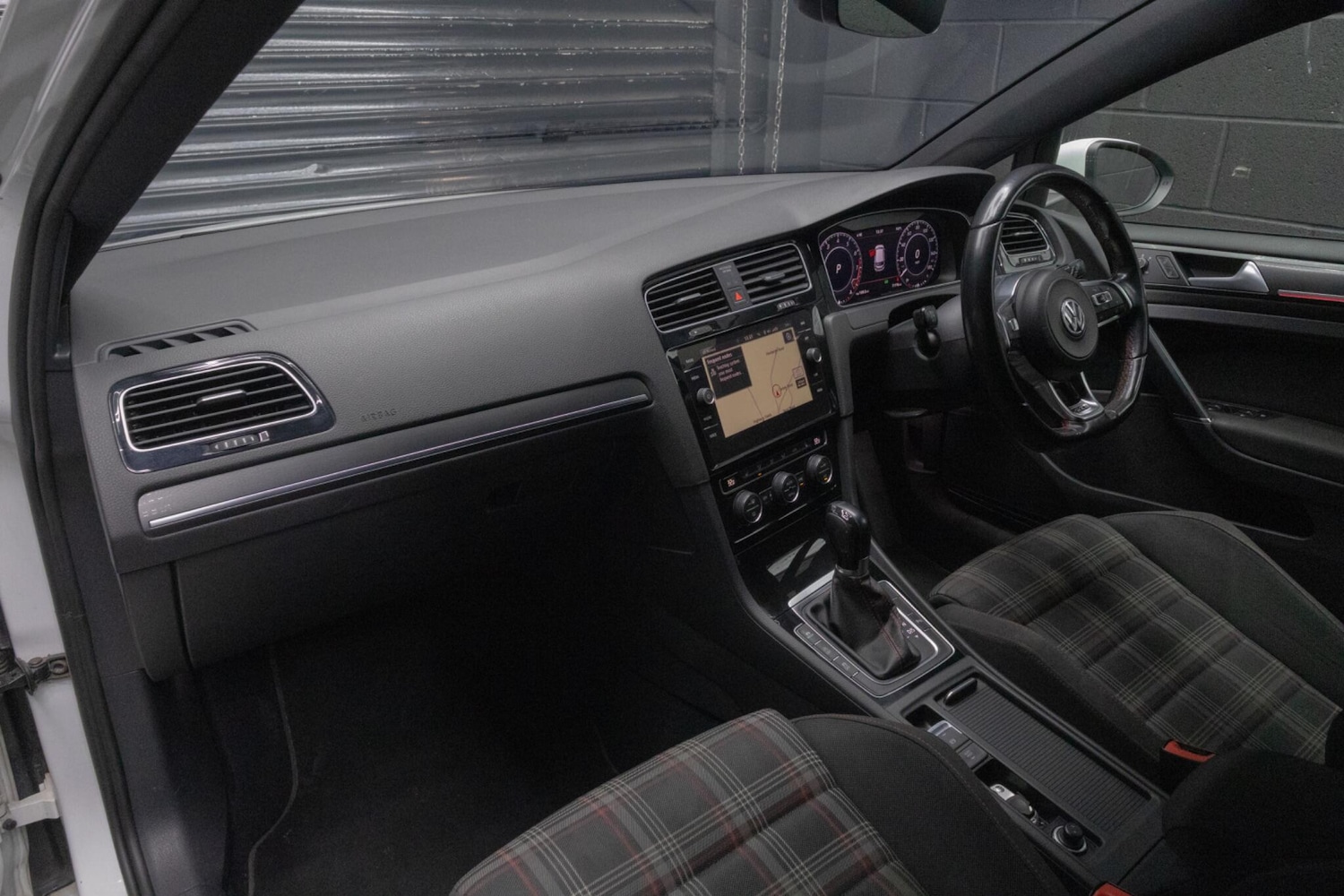 Used Volkswagen Golf 2018 for sale - 76433114: Photo 83