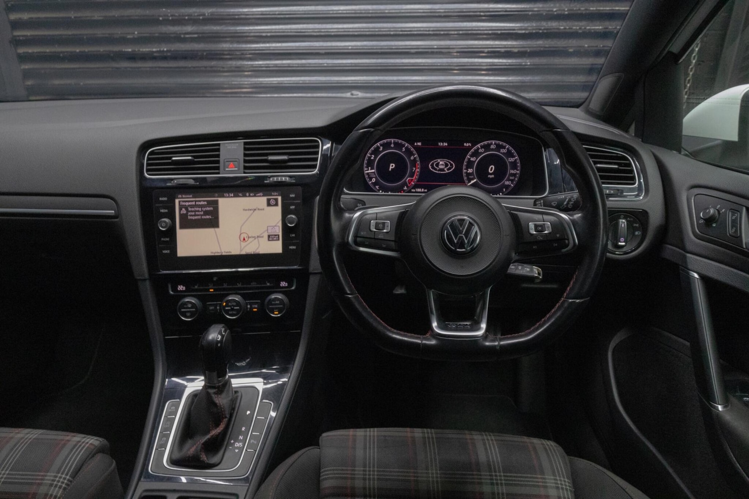 Used Volkswagen Golf 2018 for sale - 76521730: Photo 80