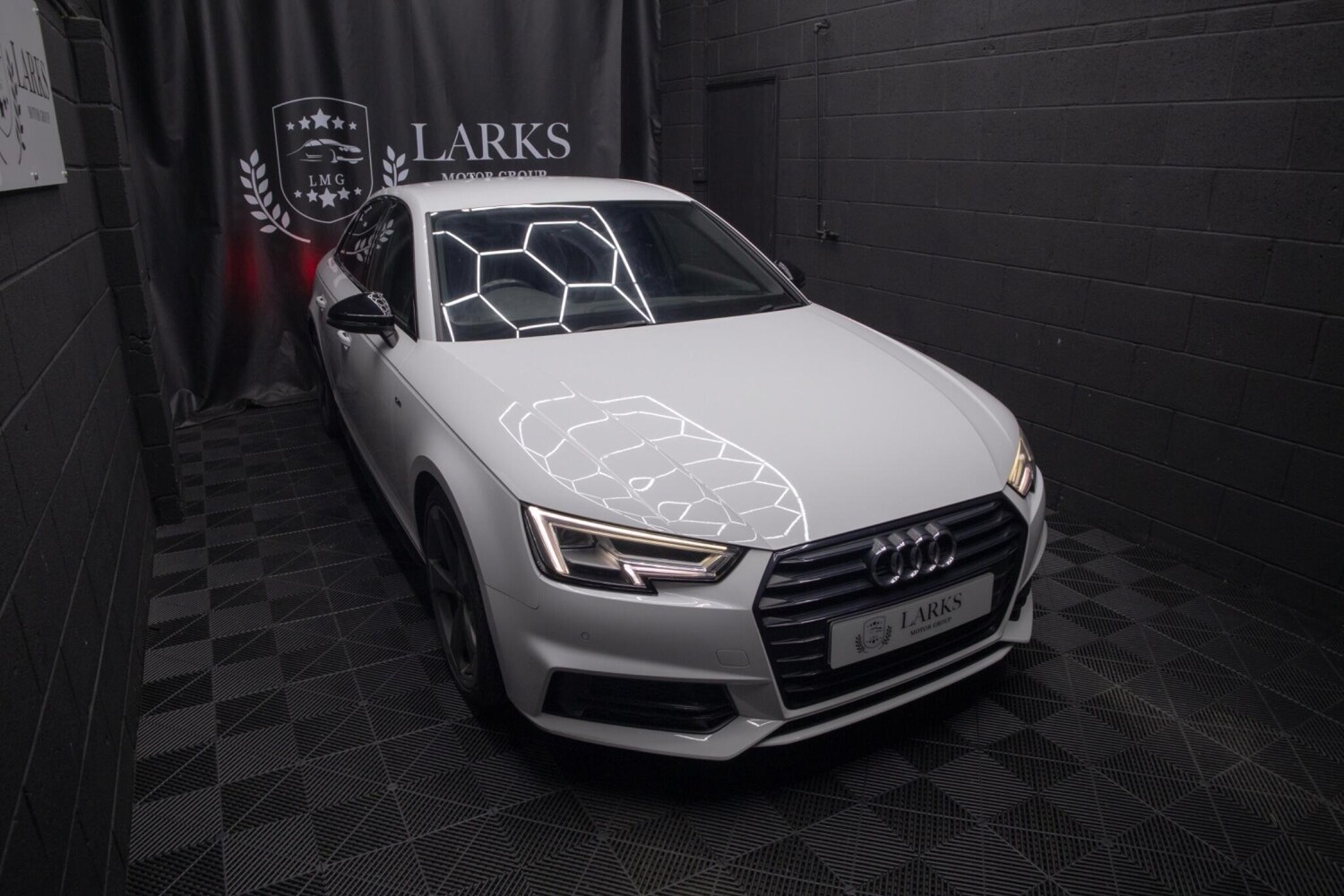 Used Audi A4 2017 for sale - 78156981: Photo 21