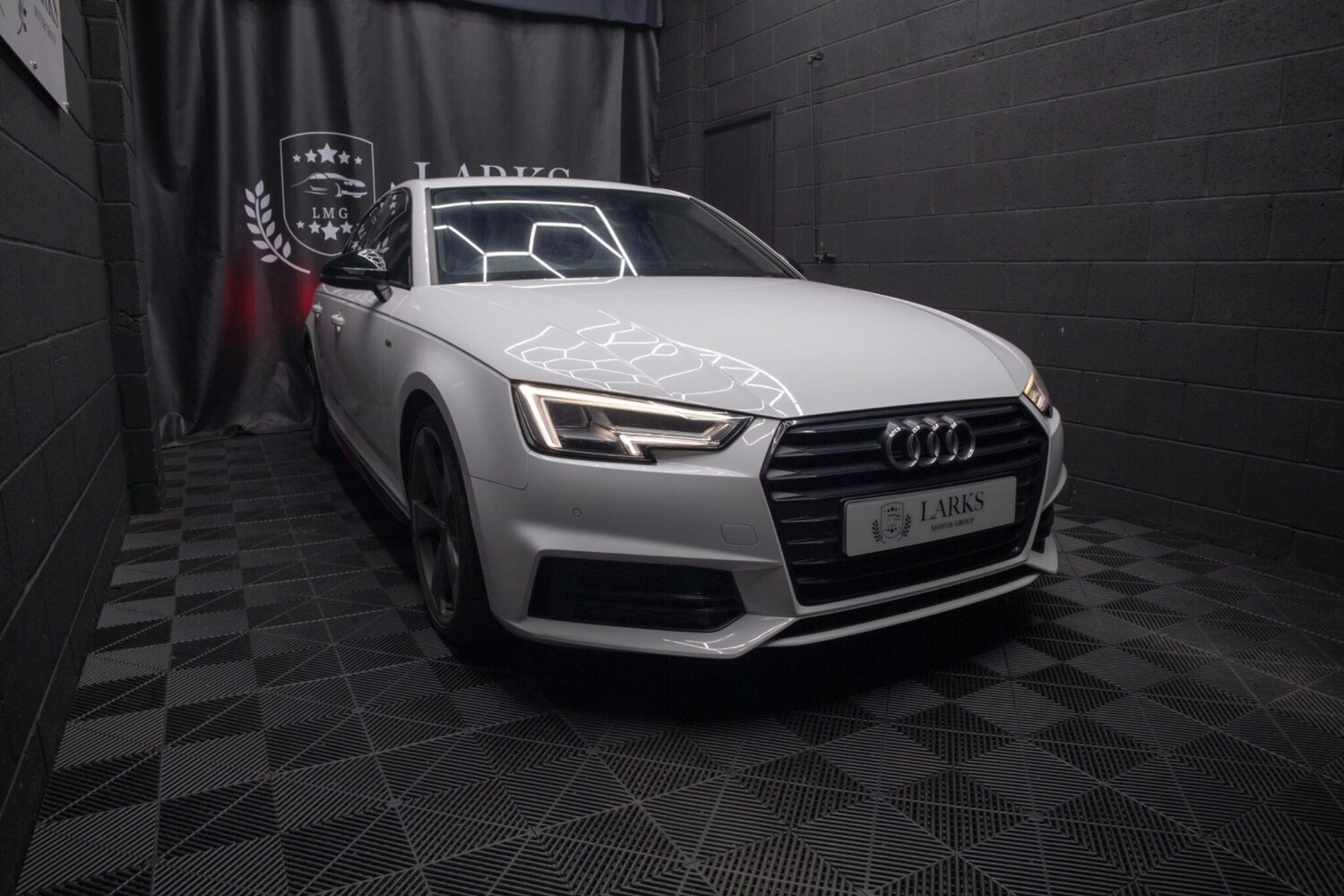 Used Audi A4 2017 for sale - 78156981: Photo 23