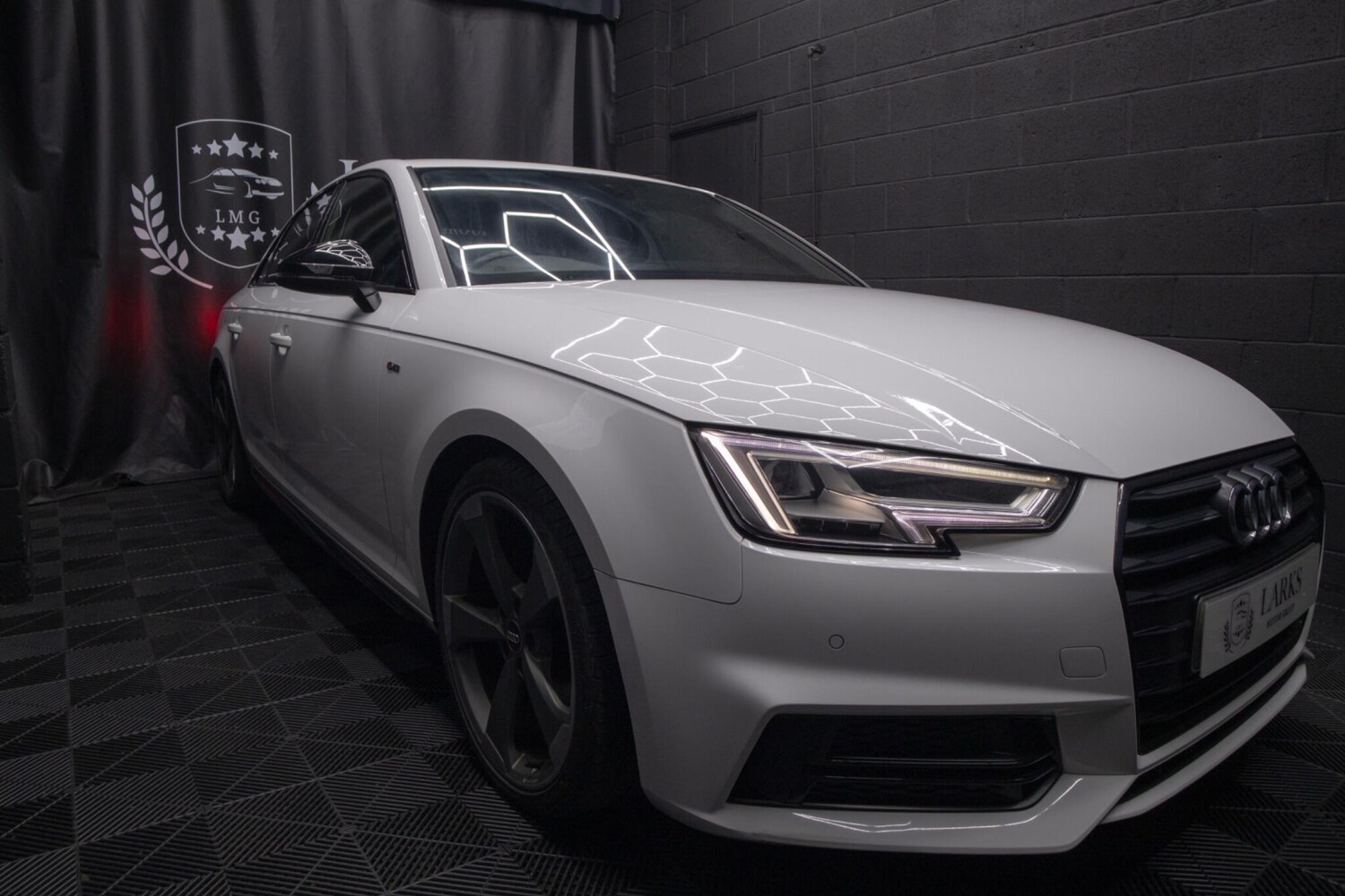 Used Audi A4 2017 for sale - 78156981: Photo 25