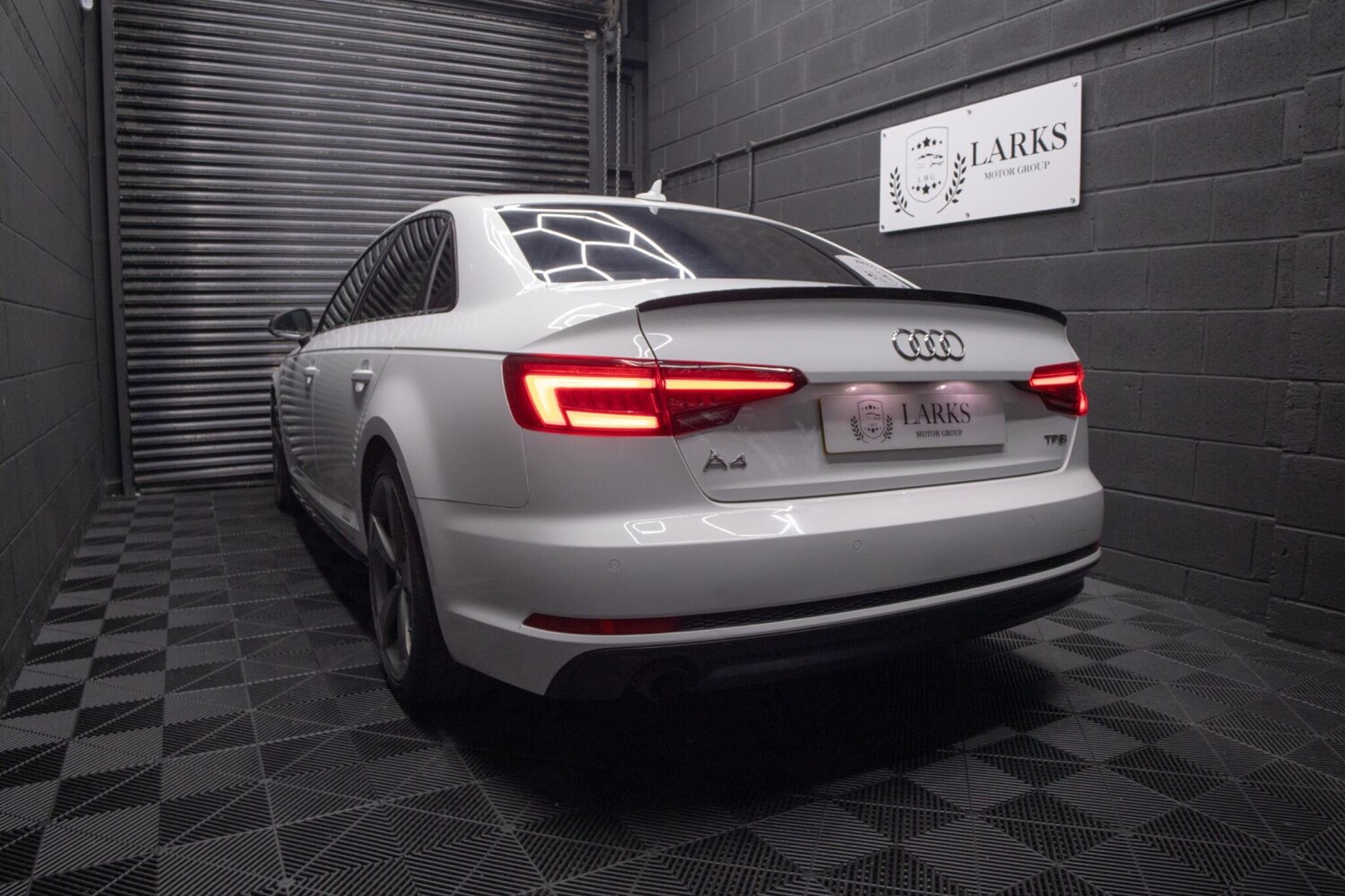 Used Audi A4 2017 for sale - 78156981: Photo 51