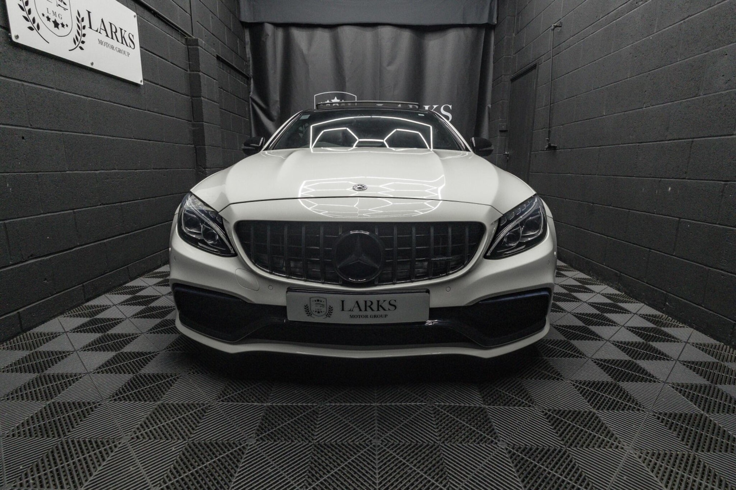 Used Mercedes-Benz C Class 2018 for sale - 77015537: Photo 18