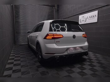 Used Volkswagen Golf 2018 for sale - 77898305: Photo