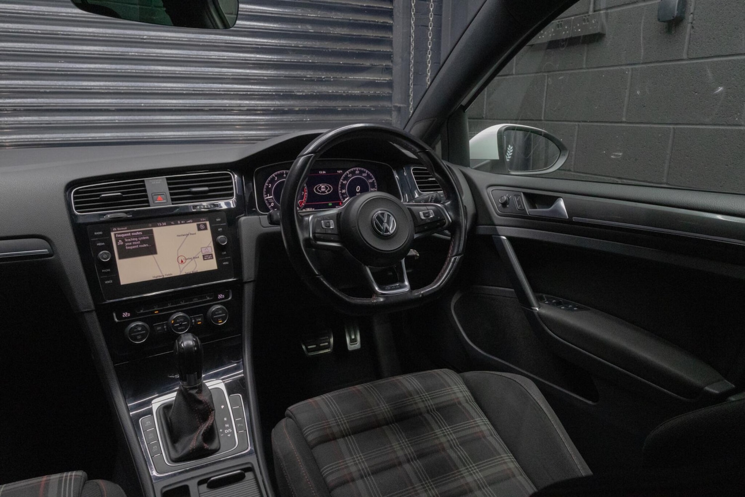 Used Volkswagen Golf for sale - 77898305: Photo 79