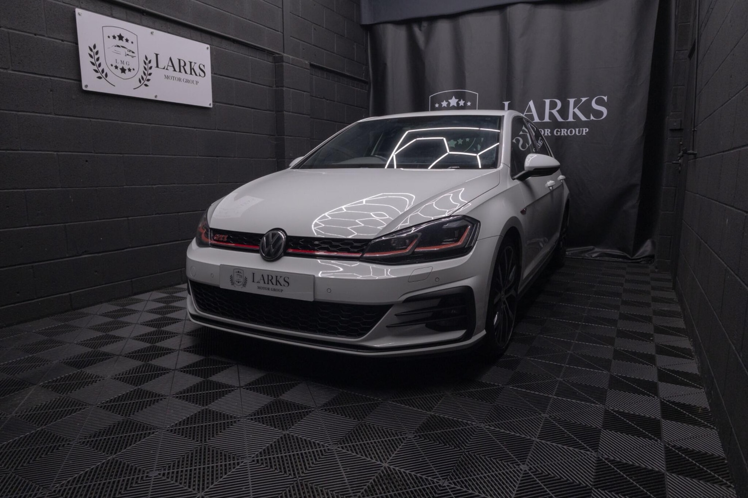 Used Volkswagen Golf 2018 for sale - 76823876: Photo 8