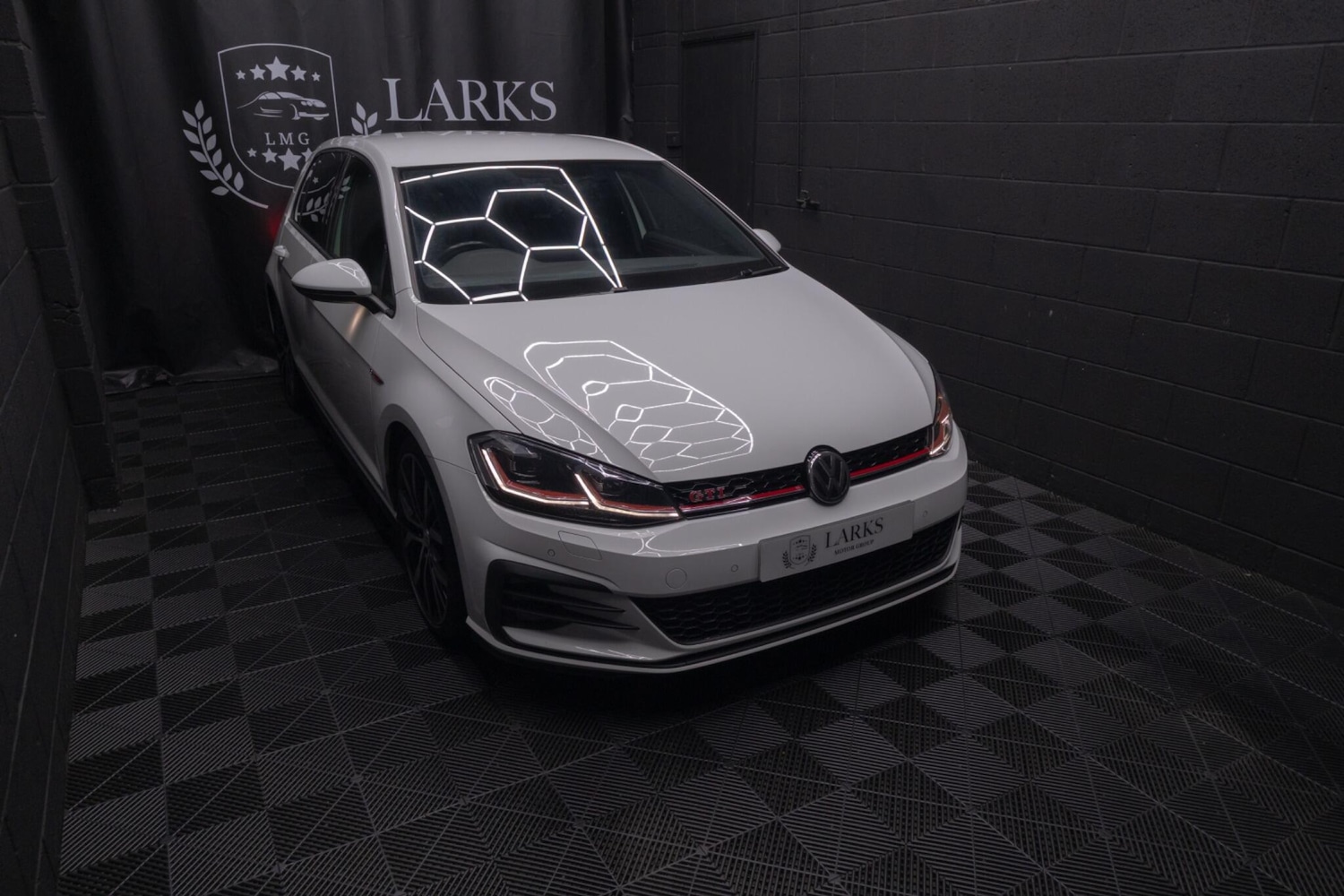 Used Volkswagen Golf 2018 for sale - 77254048: Photo 19