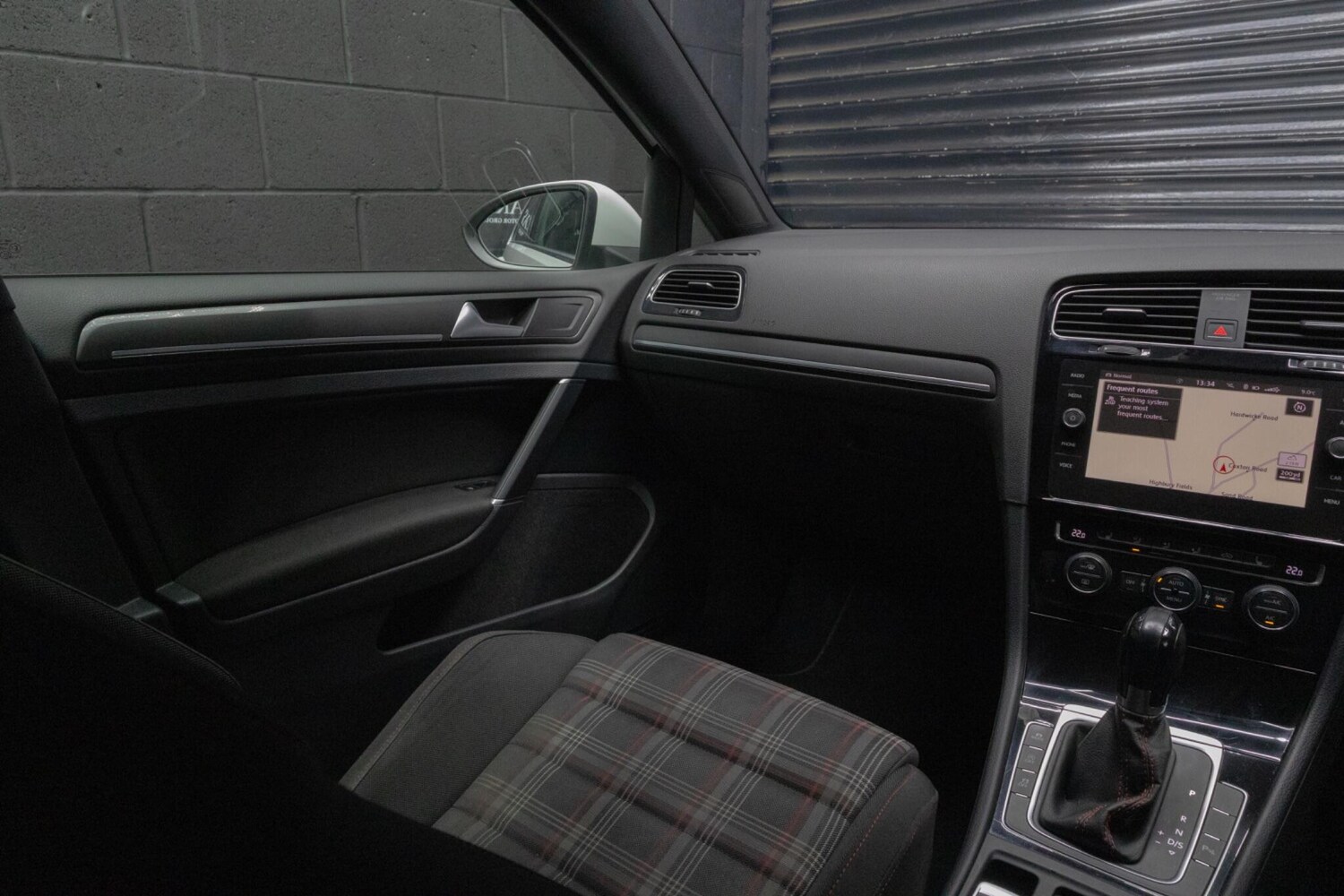 Used Volkswagen Golf 2018 for sale - 77254048: Photo 82