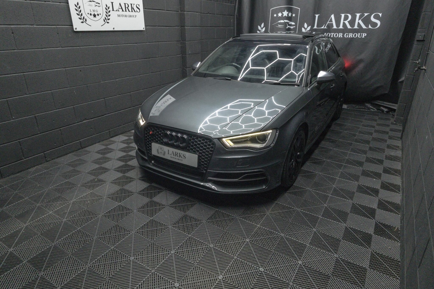 Used Audi A3 2014 for sale - 76988893: Photo 6