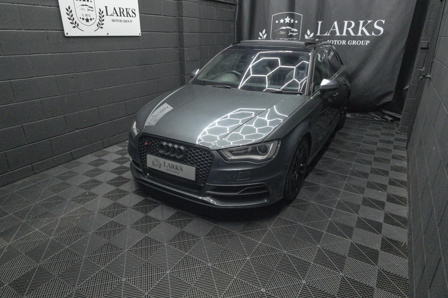 Used Audi A3 2014 for sale - 76988893: Photo 8