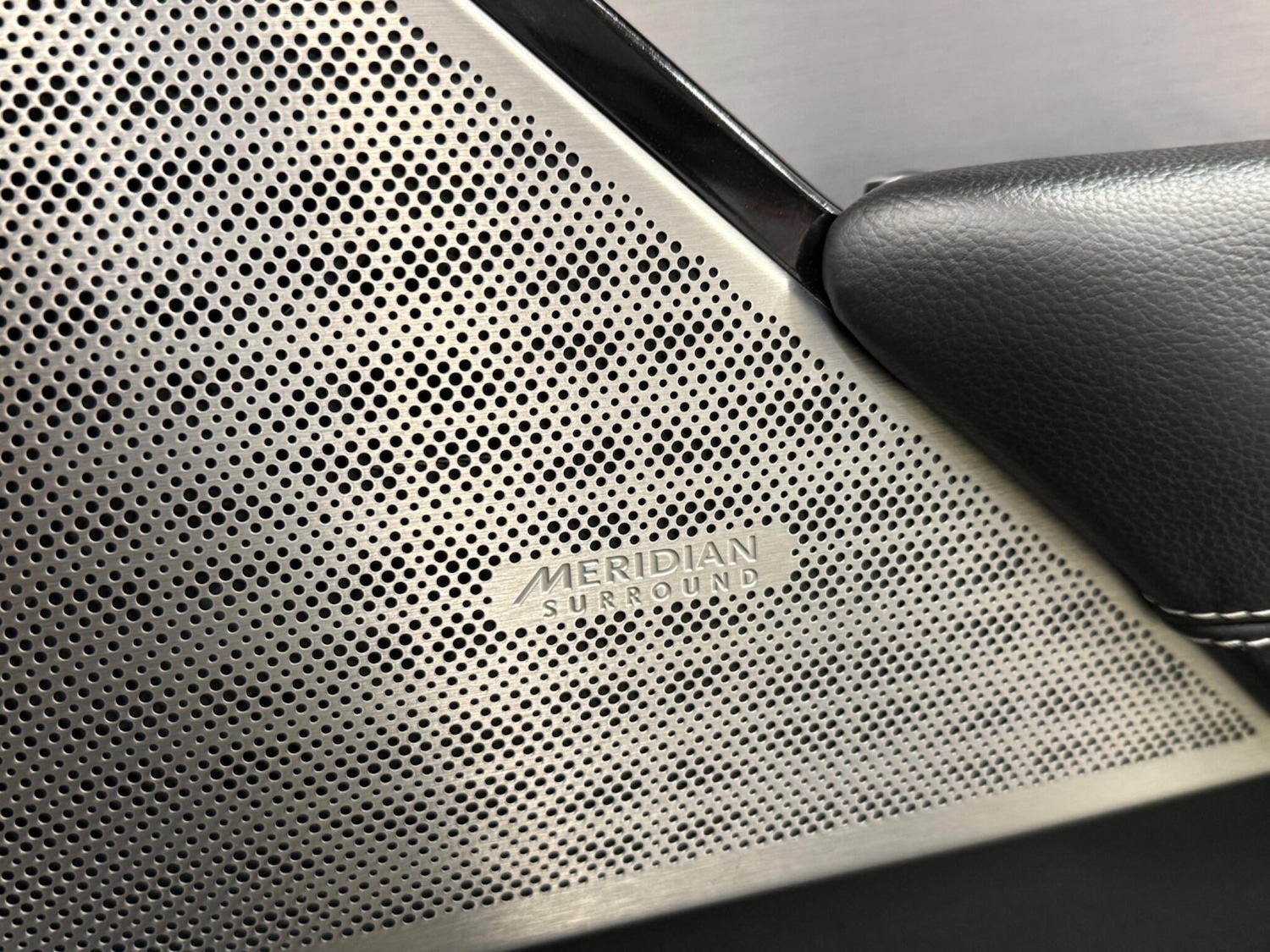 Used Land Rover Range Rover Velar 2018 for sale - 76997861: Photo 71