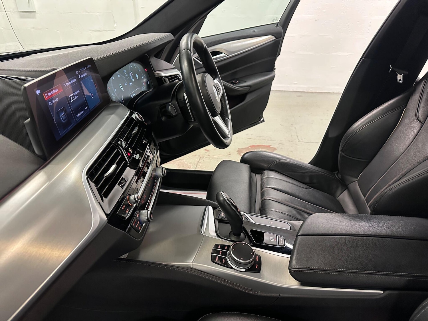 Used BMW 5 Series 2019 for sale - 76337543: Photo 50