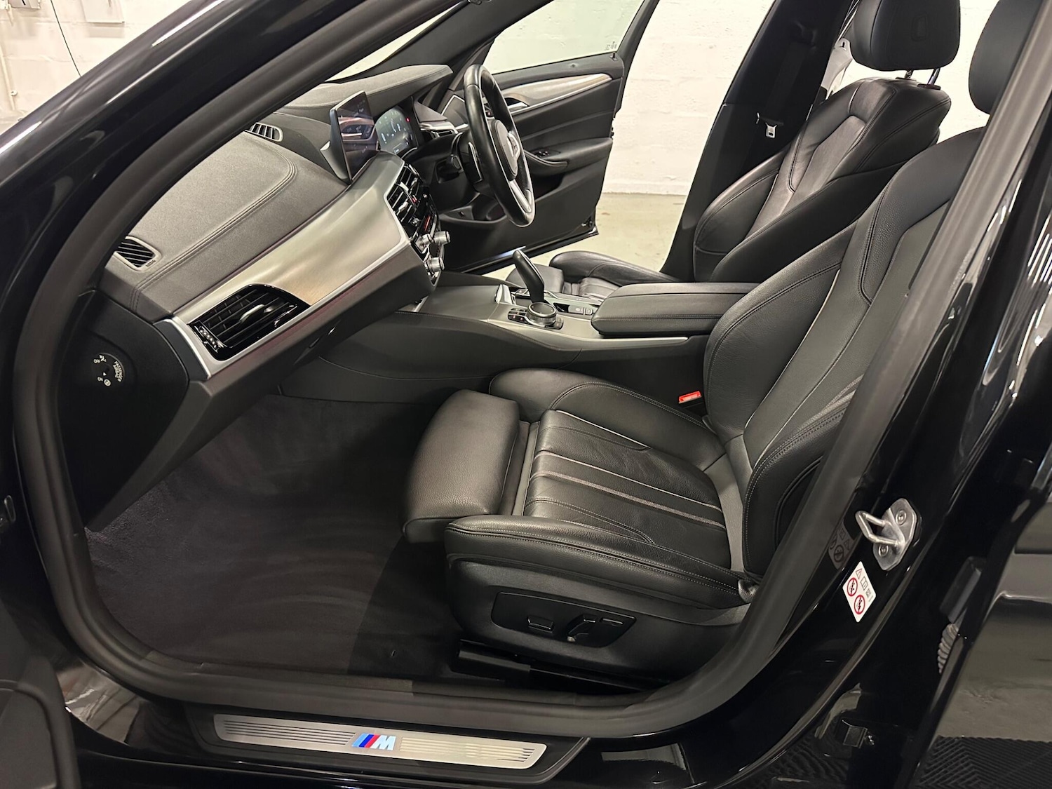 Used BMW 5 Series 2019 for sale - 76337543: Photo 56