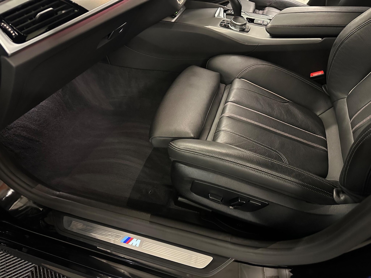 Used BMW 5 Series 2019 for sale - 76337543: Photo 57