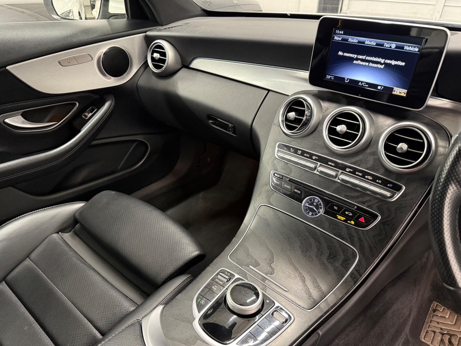 Used Mercedes-Benz C Class 2018 for sale - 77155945: Photo 24