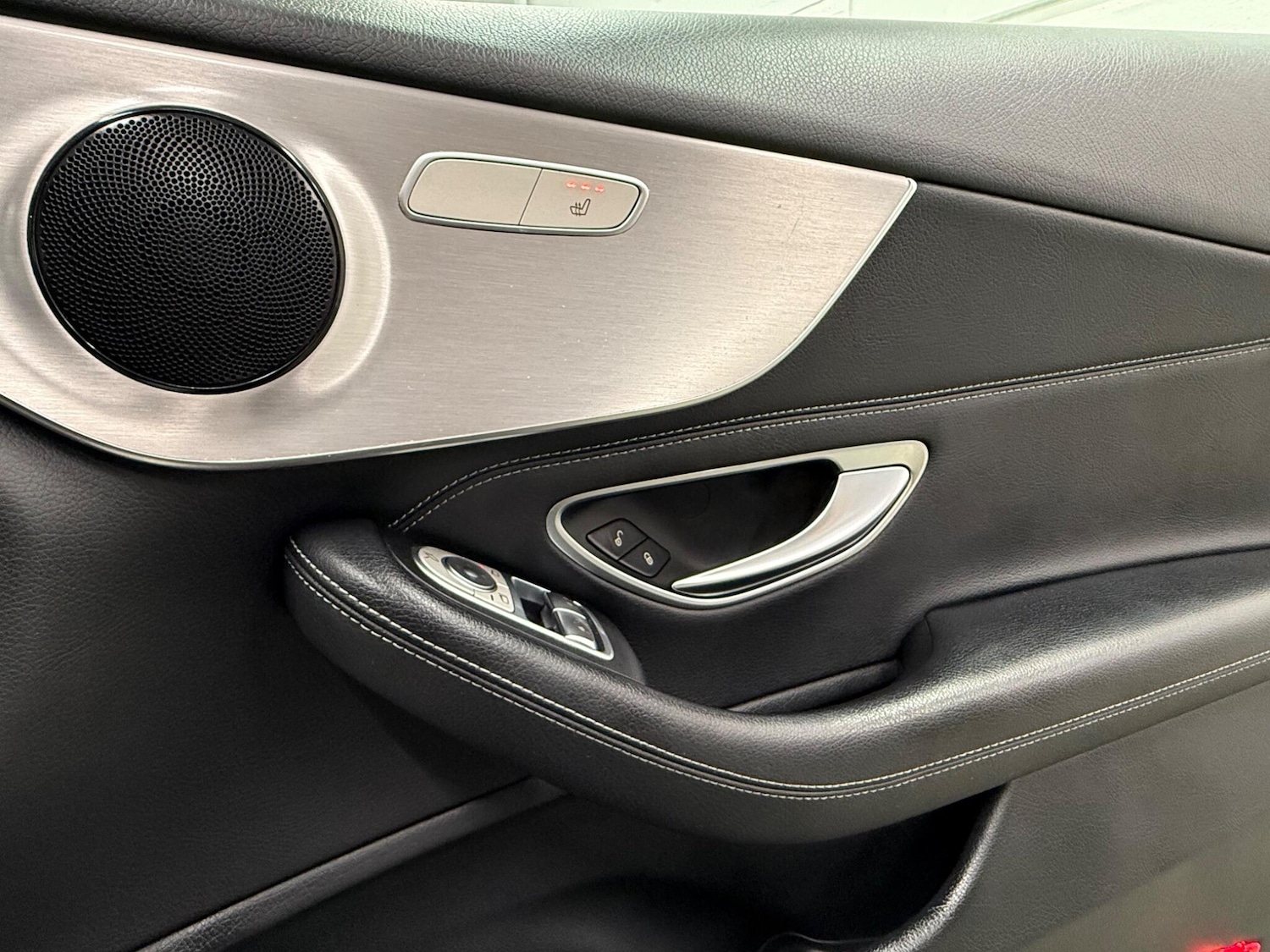 Used Mercedes-Benz C Class 2018 for sale - 77155945: Photo 36