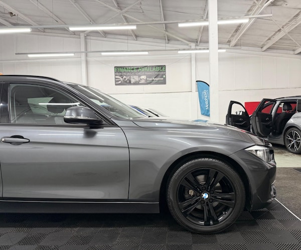 Used BMW 3 Series 2015 for sale - 76337703: Photo 45